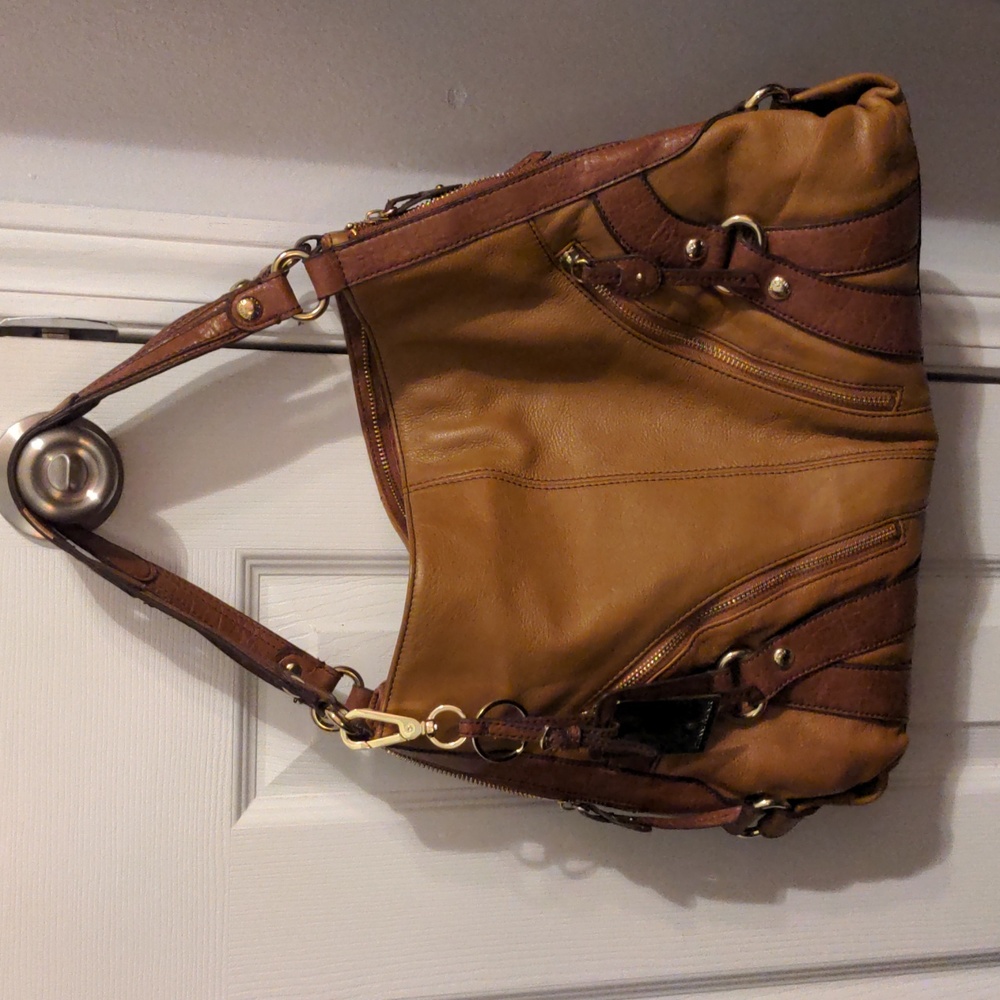 Hand bag